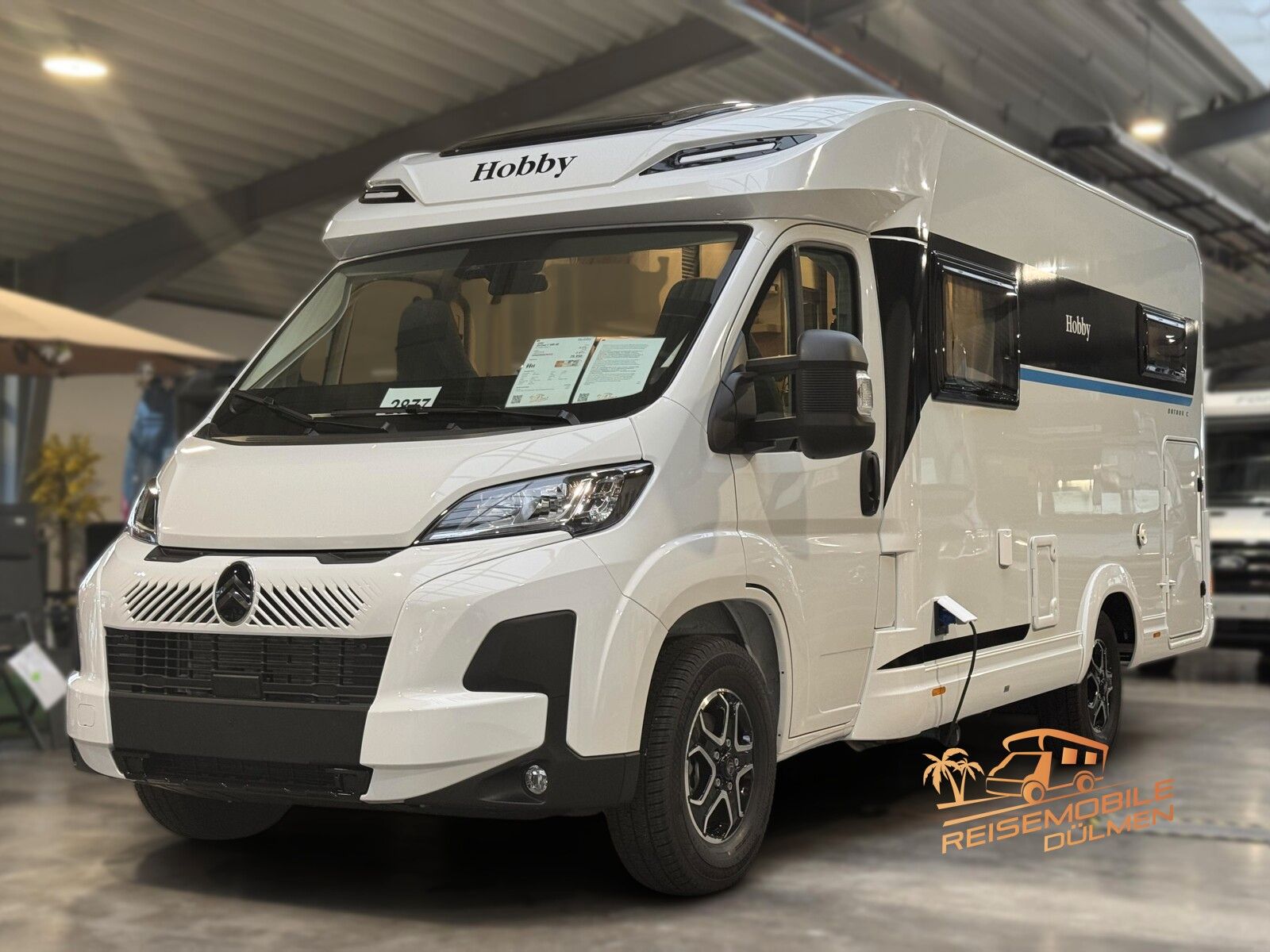 Fahrzeugabbildung Hobby OnTour T 710 GE Auto. Truma 6E Bettumbau