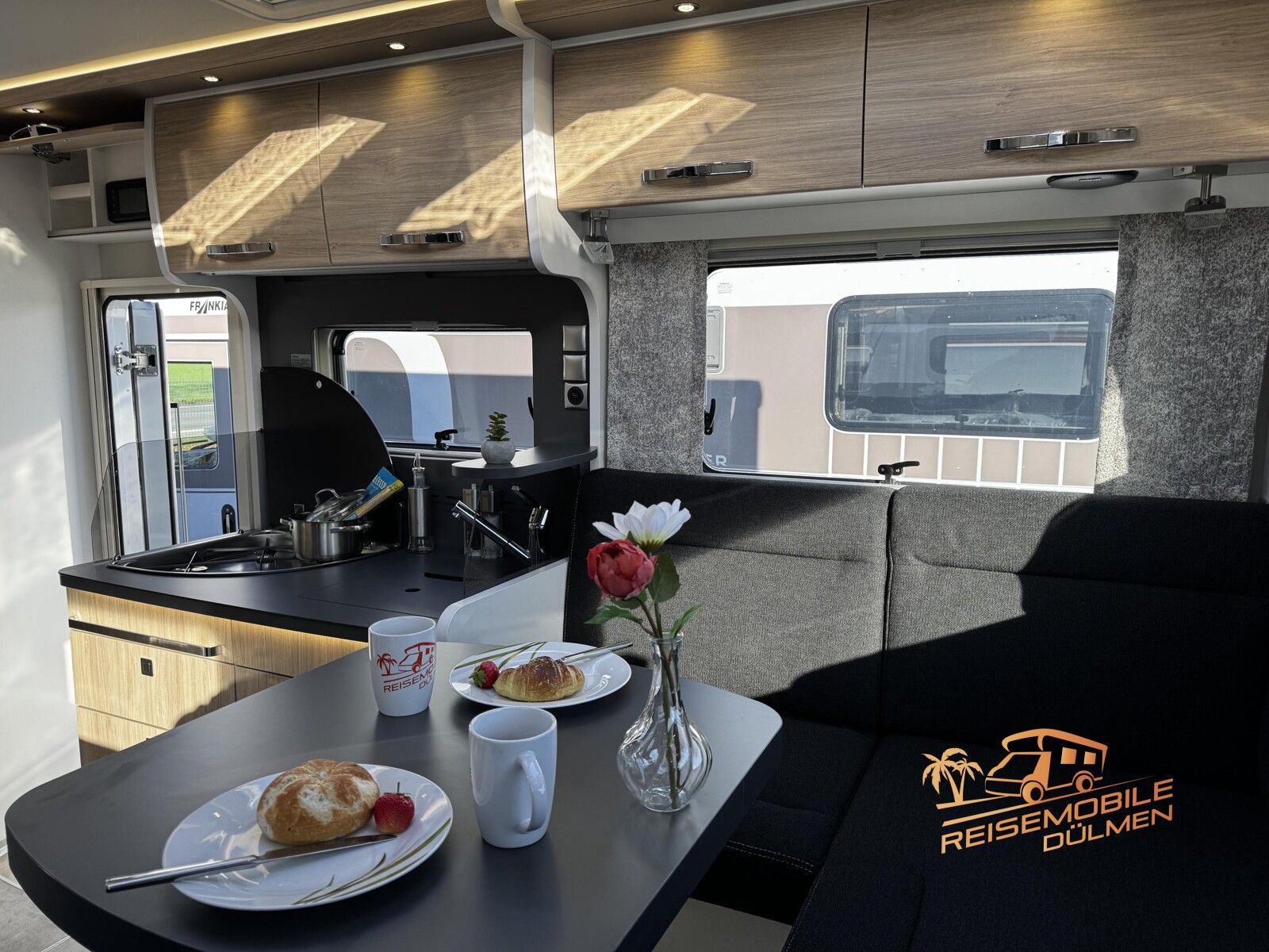 Fahrzeugabbildung Frankia F-Line A 680 PLUS EDITION TOGETHER 4.5T AB 11.26