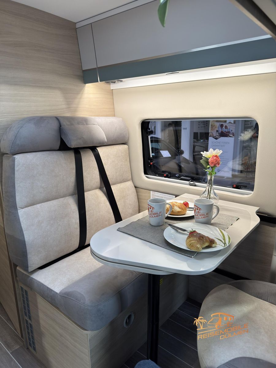 Fahrzeugabbildung Forster Livin Up Pro FV 636 EBL VIBE Edition Gasheizung