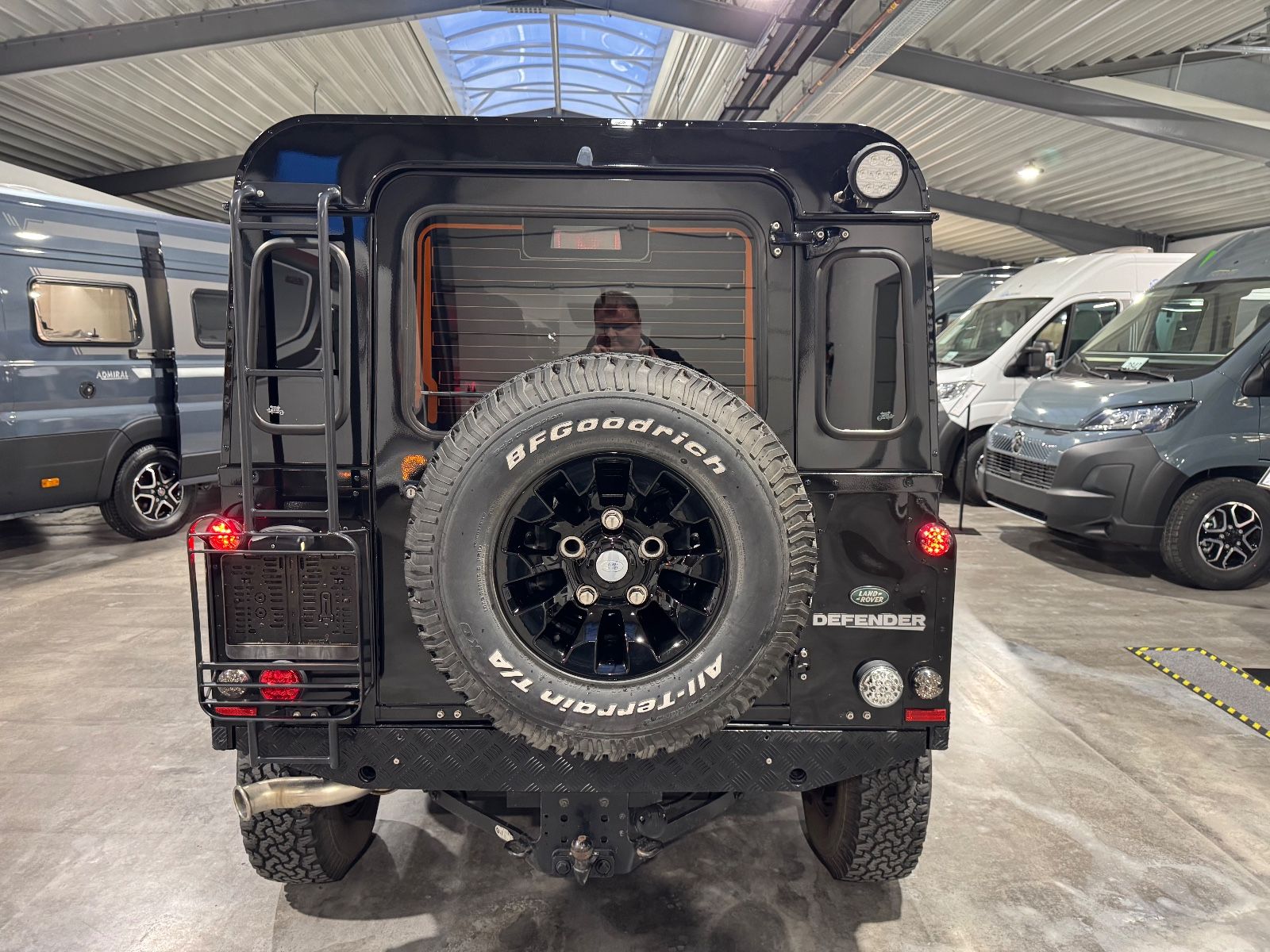 Fahrzeugabbildung Land Rover Defender 90 Scheckheft Sitzheizung 4Sitzer AHK