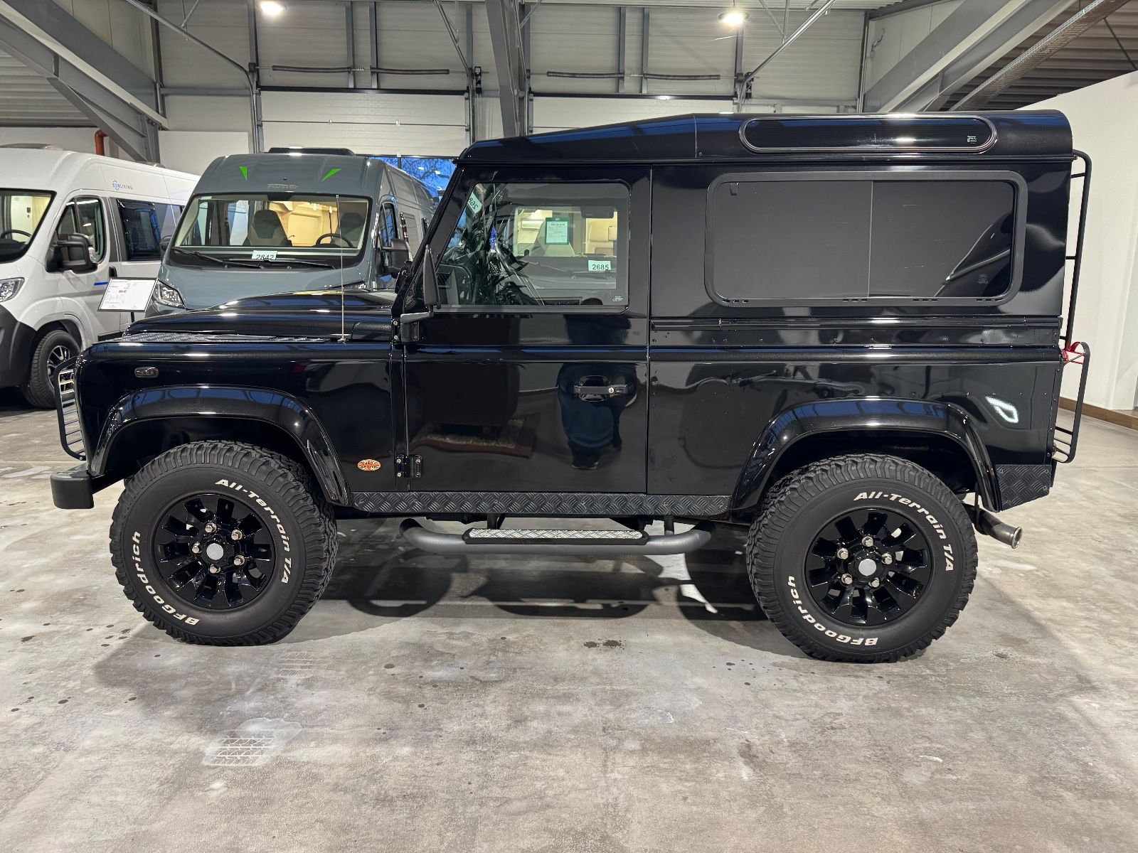 Fahrzeugabbildung Land Rover Defender 90 Scheckheft Sitzheizung 4Sitzer AHK
