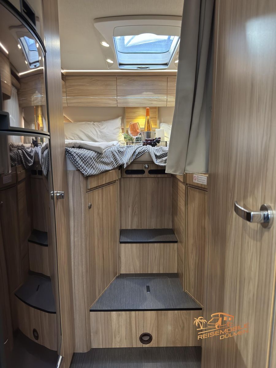 Fahrzeugabbildung HYMER / ERIBA / HYMERCAR Exsis-t 588 Navi RFK  Solar AHK SAT TV