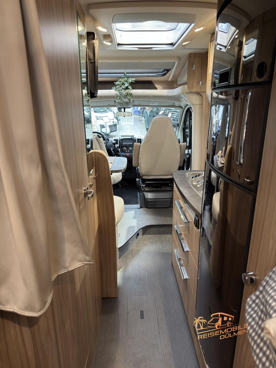 Fahrzeugabbildung HYMER / ERIBA / HYMERCAR Exsis-t 588 Navi RFK  Solar AHK SAT TV