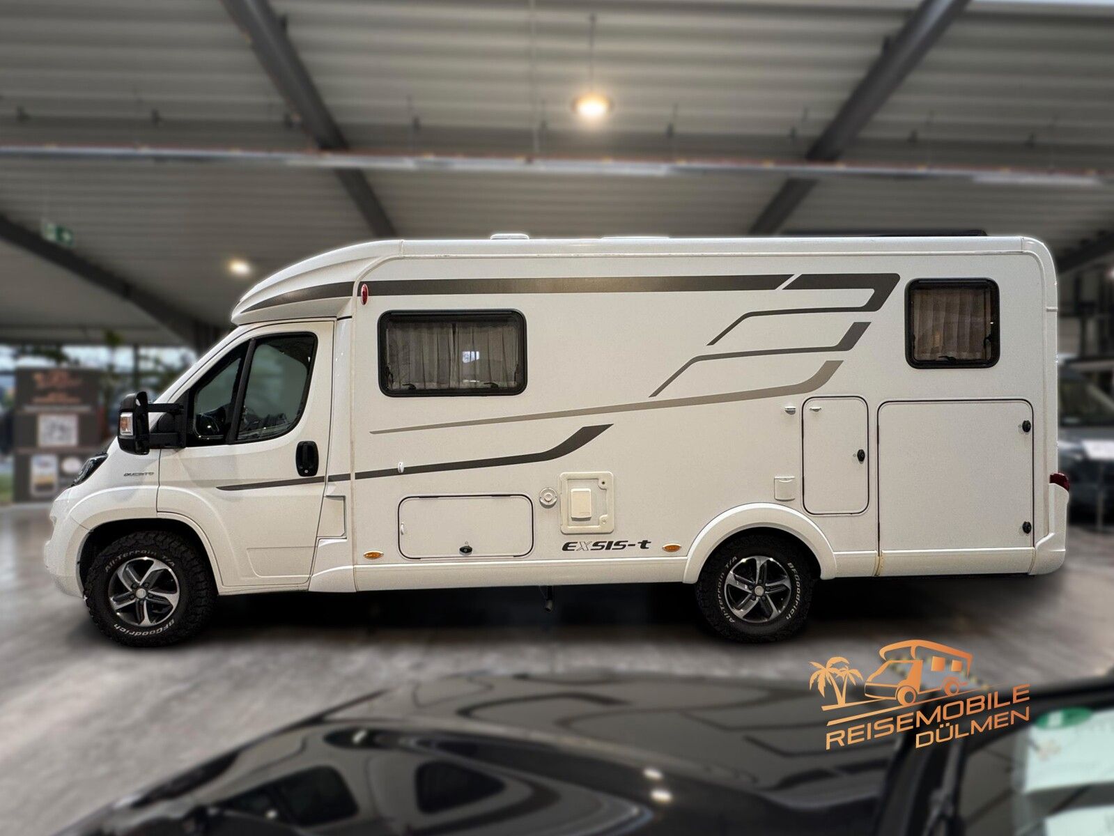 Fahrzeugabbildung HYMER / ERIBA / HYMERCAR Exsis-t 588 Navi RFK  Solar AHK SAT TV