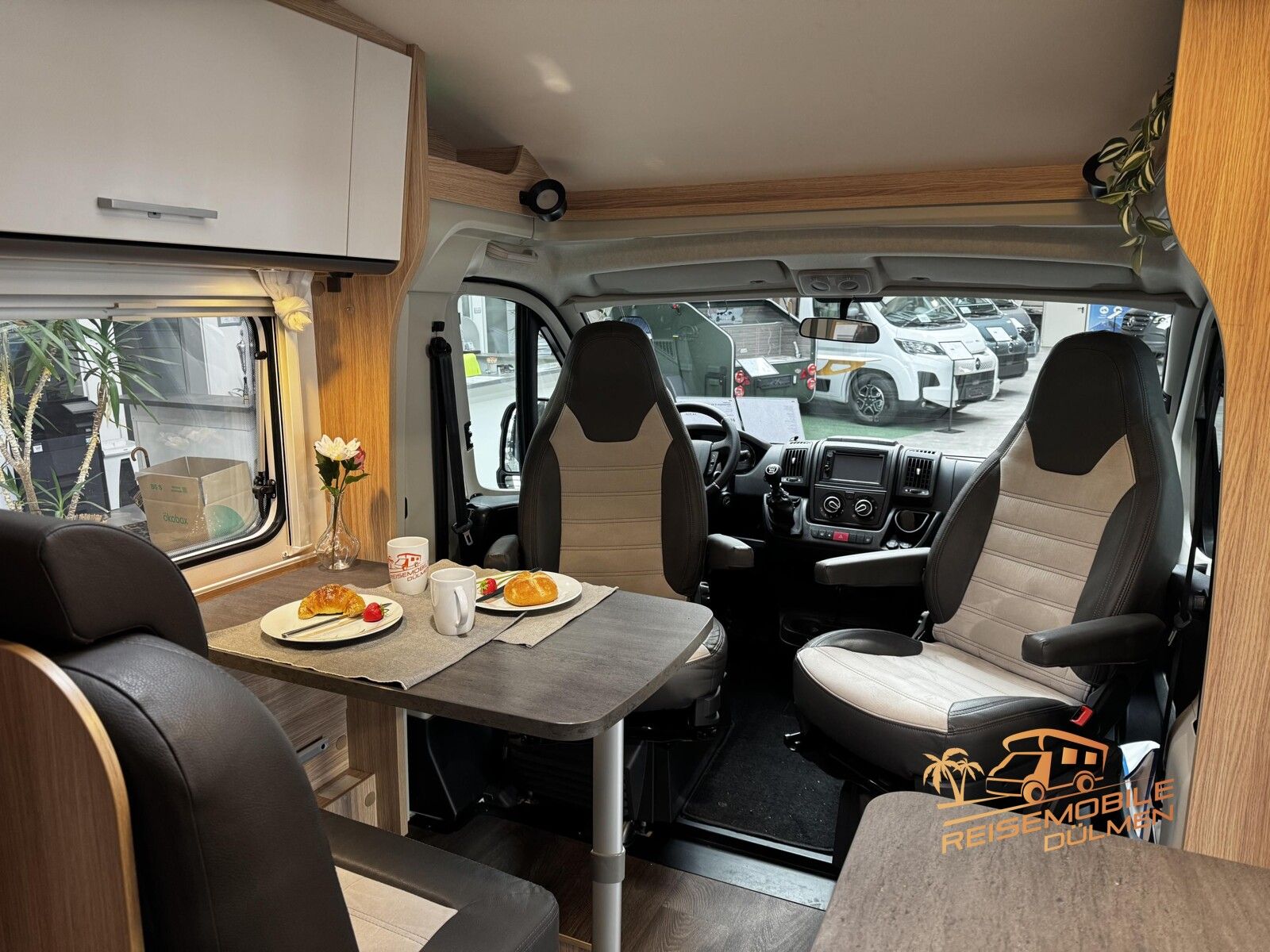 Fahrzeugabbildung Sunlight Adventure V 66 1.Hand SAT TV Navi RFK Allwetter