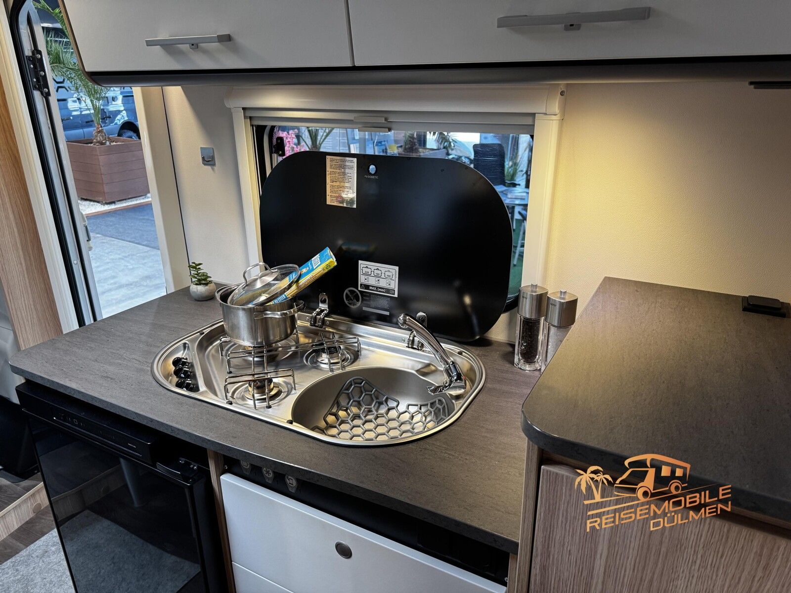 Fahrzeugabbildung Sunlight Adventure V 66 1.Hand SAT TV Navi RFK Allwetter