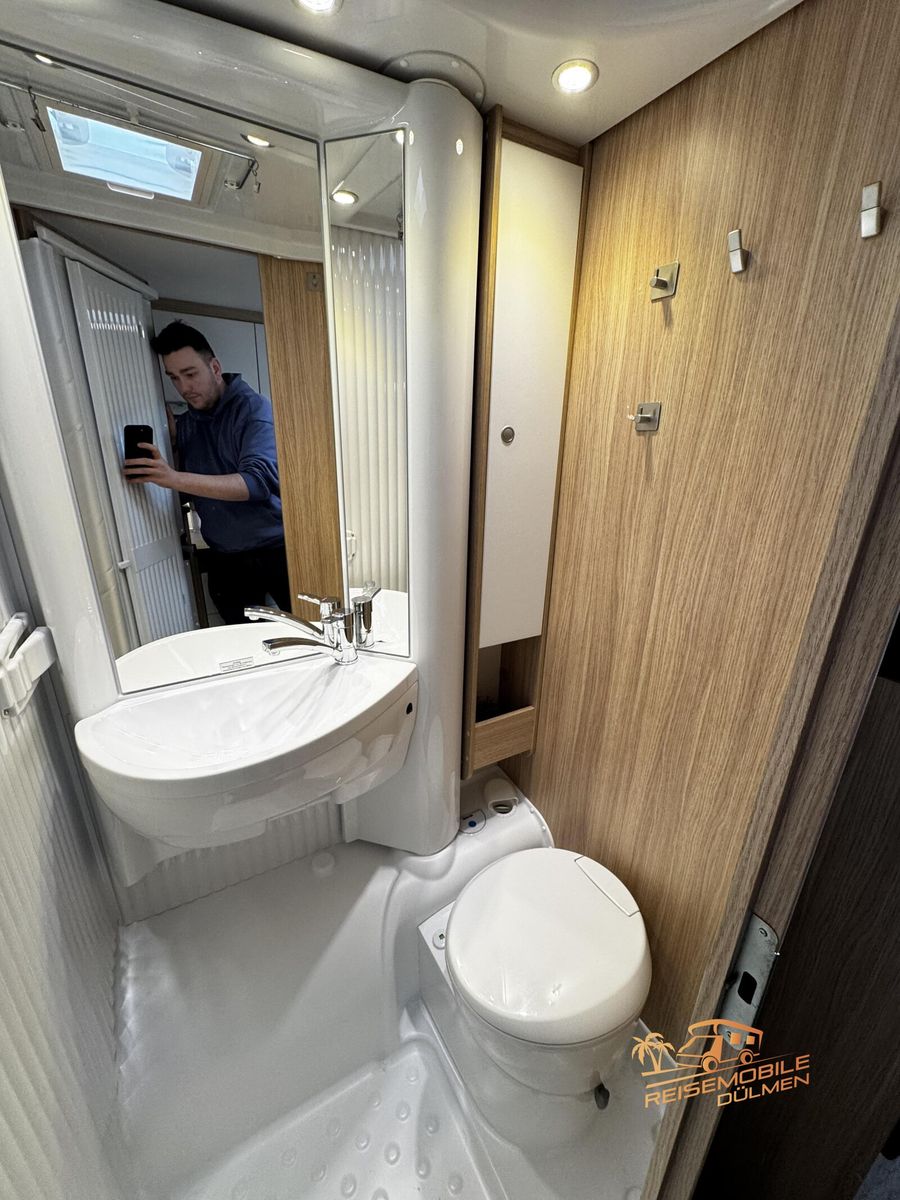 Fahrzeugabbildung Sunlight Adventure V 66 1.Hand SAT TV Navi RFK Allwetter