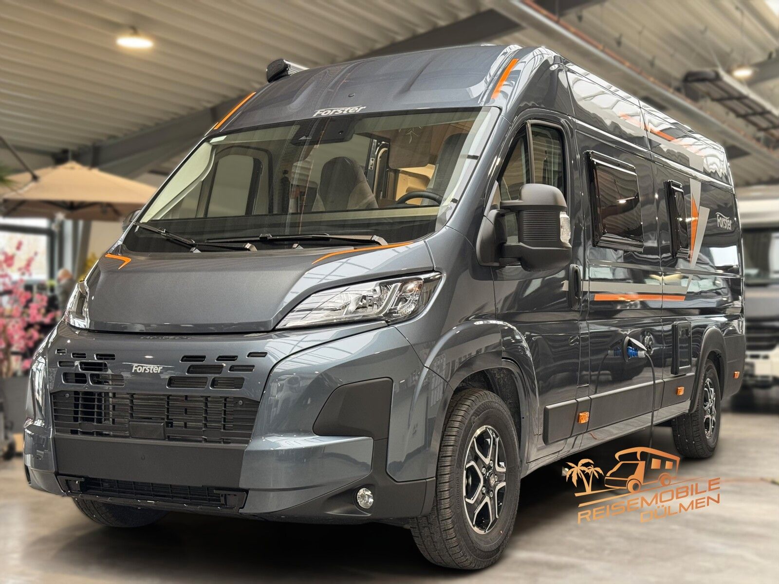 Fahrzeugabbildung Forster Livin Up Pro 636 EBL VIBE Edition Markise RFK