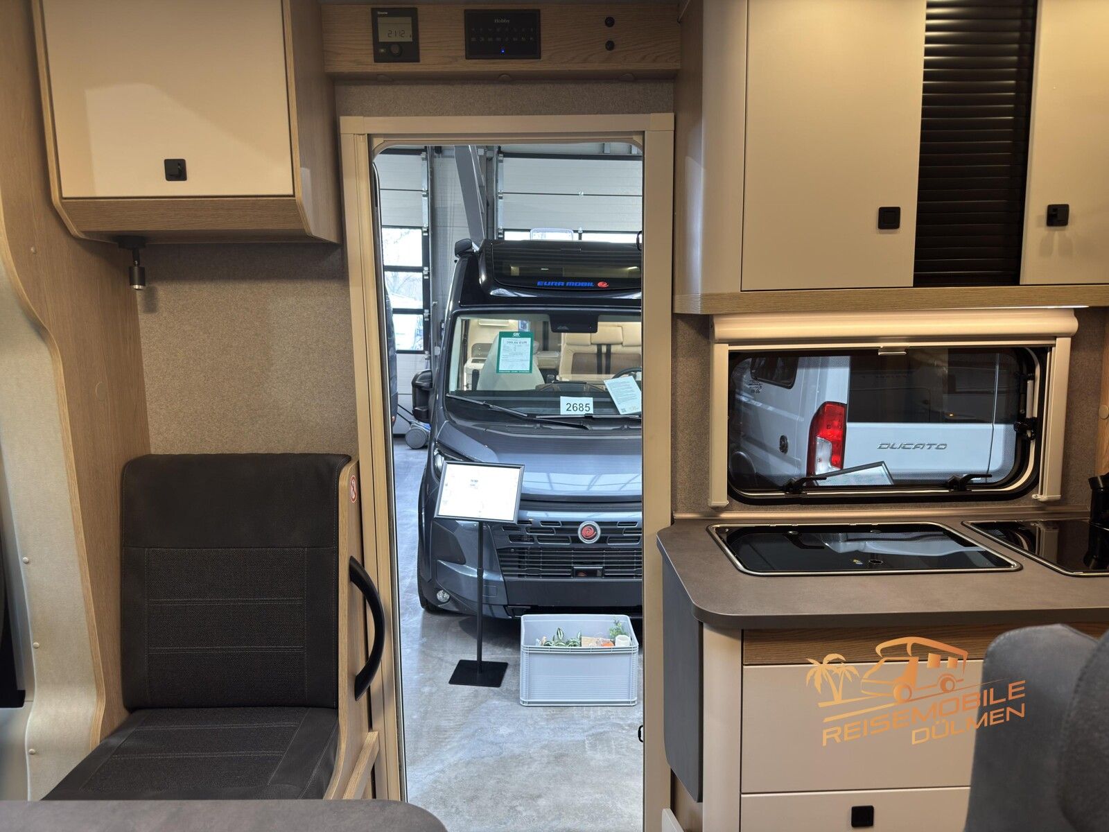 Fahrzeugabbildung Hobby OnTour T 710 GE TCombi6 DuoControl Paket-Safety