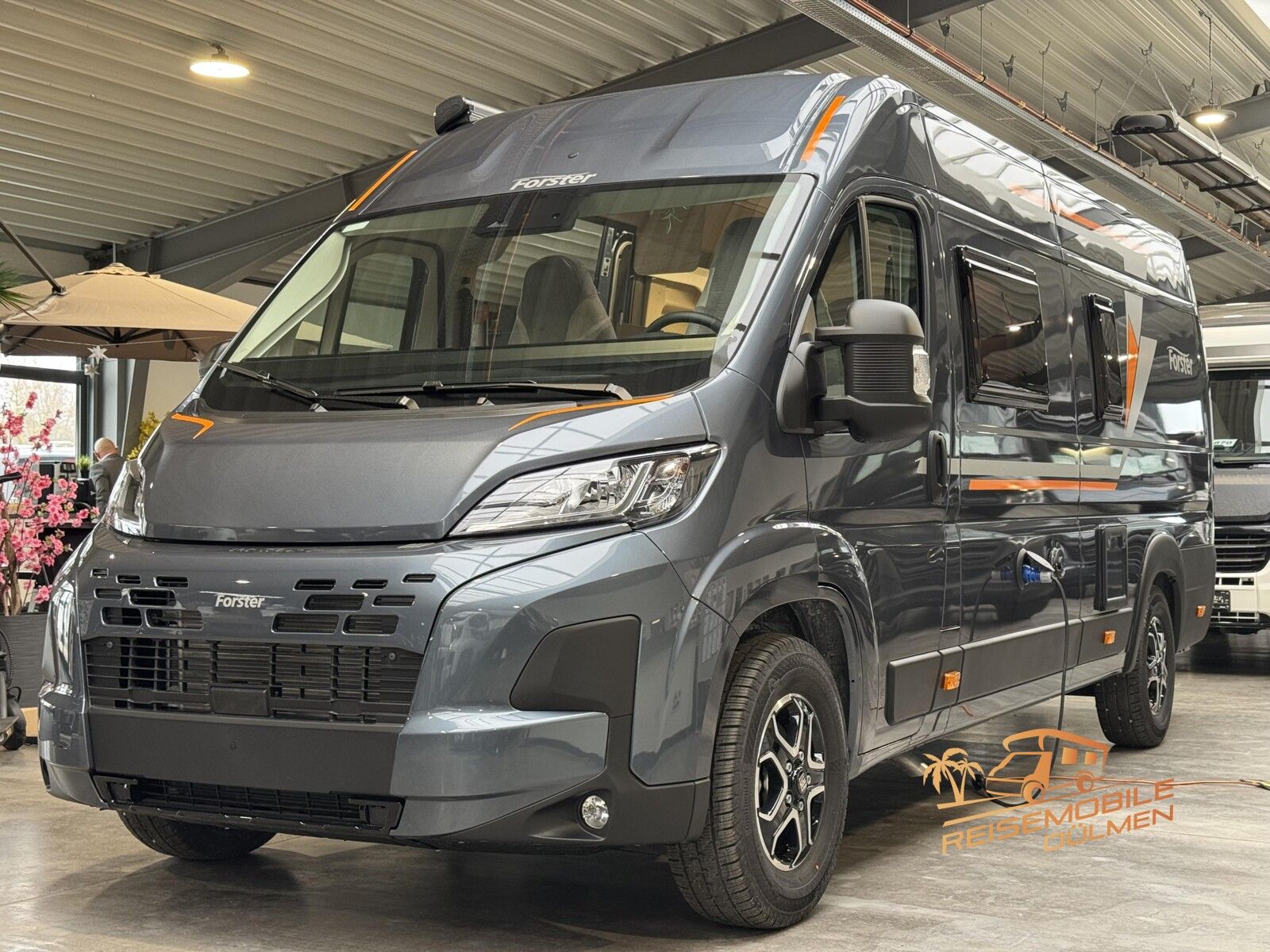 Fahrzeugabbildung Forster Livin Up Pro FV 636 EBL VIBE Edition Isofix RFK