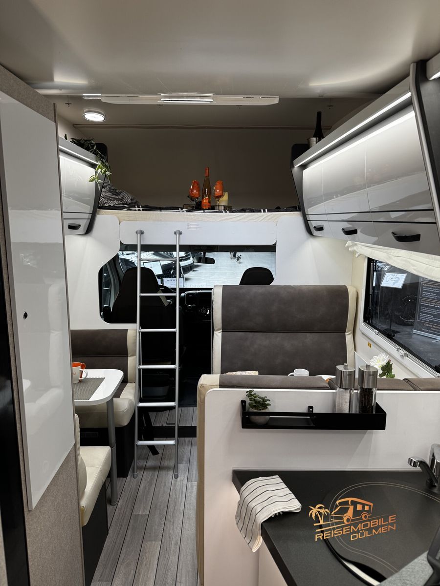 Fahrzeugabbildung Forster A 699VB 7 Gurtsitze + Schlafplätze Markise