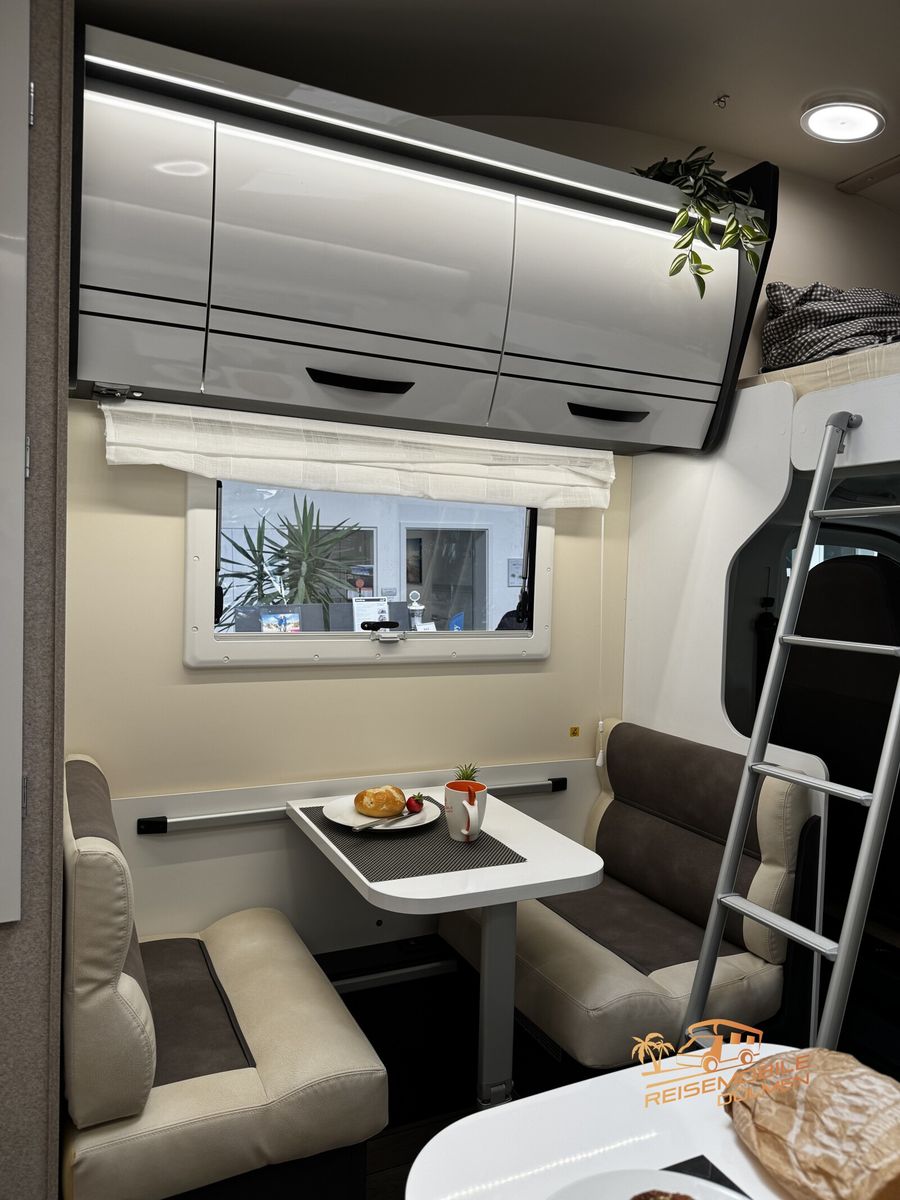 Fahrzeugabbildung Forster A 699VB 7 Gurtsitze + Schlafplätze Markise