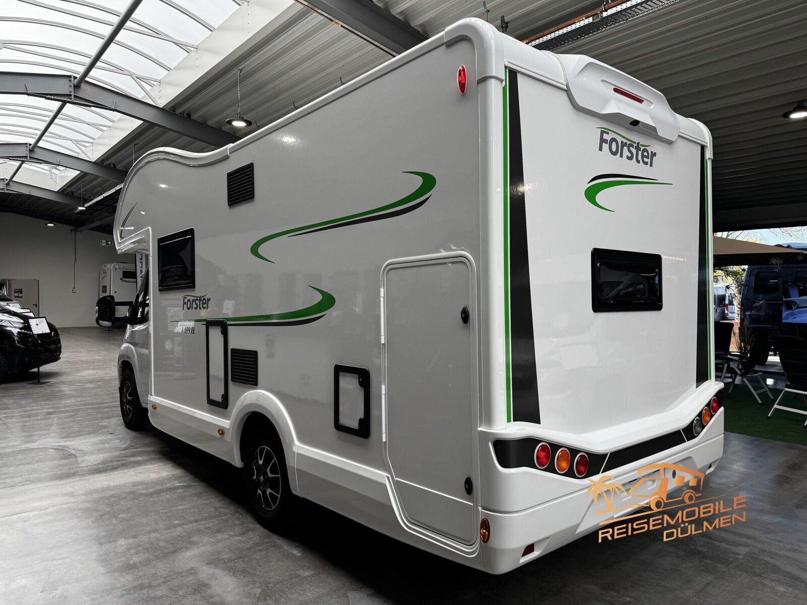 Fahrzeugabbildung Forster A 699VB 7 Gurtsitze + Schlafplätze Markise
