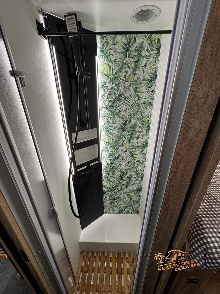 Fahrzeugabbildung Eura Mobil Profila RS 720 EF Dachlüfter RFK Sun Roof