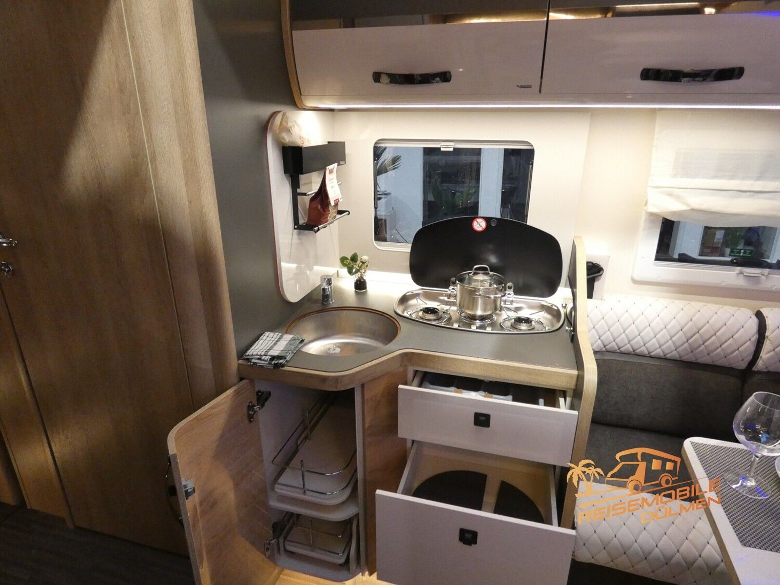 Fahrzeugabbildung Mobilvetta Kea I 86 TV AHK Solar Markise Auto. Navi RFK