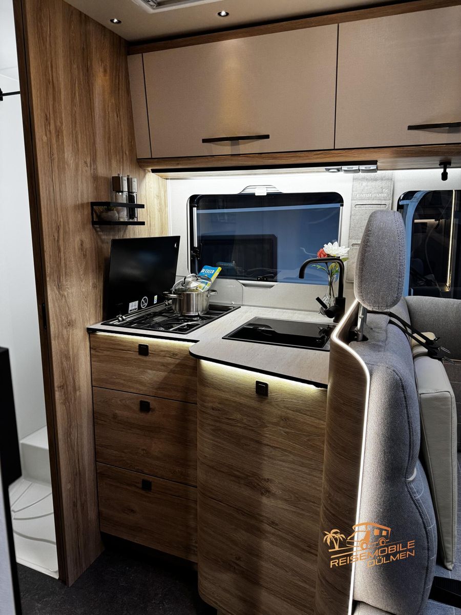 Fahrzeugabbildung Eura Mobil Profila T 720 EB Edition 101 Fahrassistenz-Paket