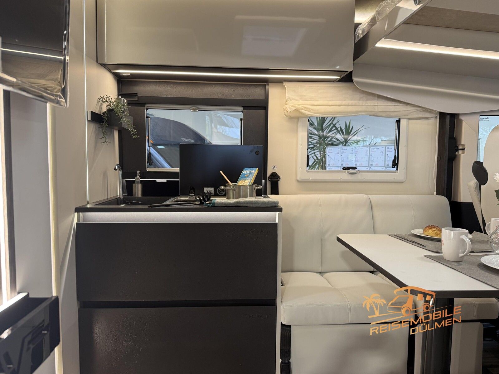 Fahrzeugabbildung Mobilvetta Kea I90 32 TV W-LAN Truma 6DE  Markise Lithium
