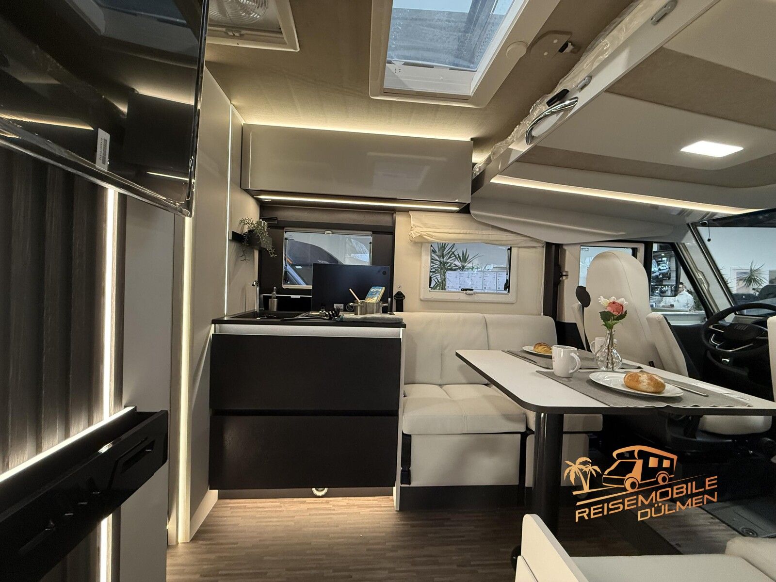 Fahrzeugabbildung Mobilvetta Kea I90 32 TV W-LAN Truma 6DE  Markise Lithium