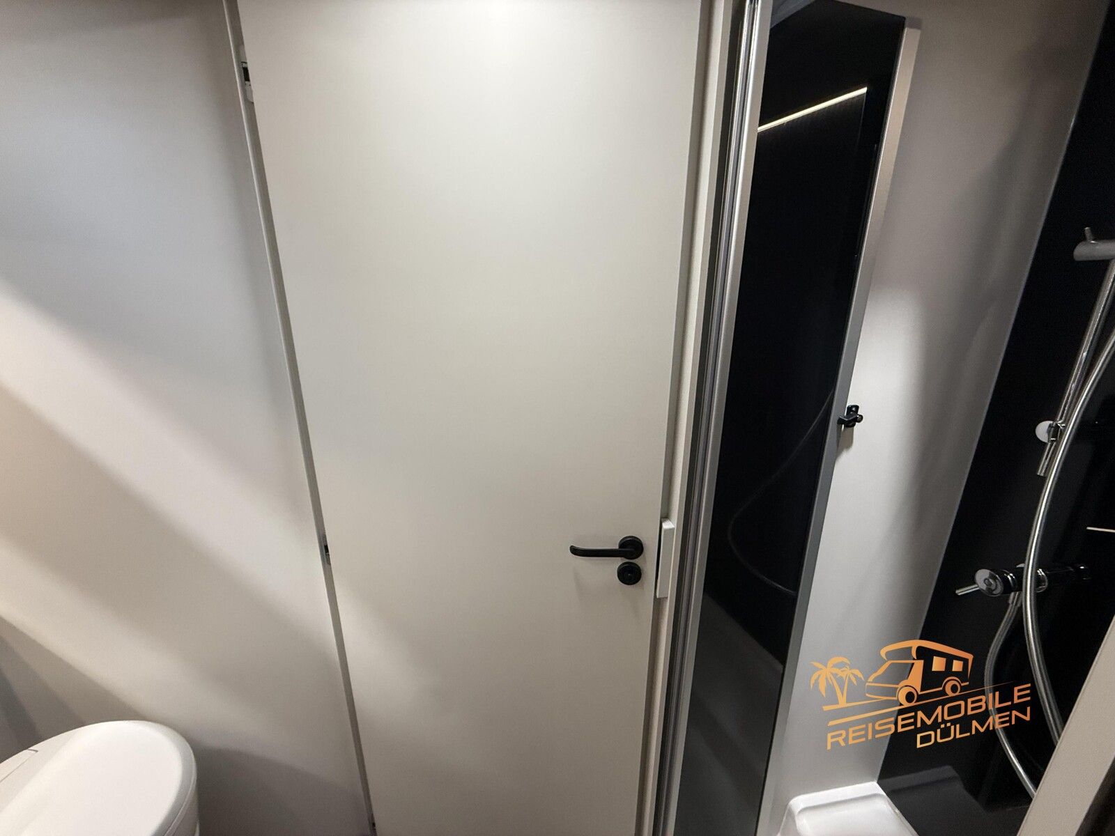 Fahrzeugabbildung Mobilvetta Kea I90 32 TV W-LAN Truma 6DE  Markise Lithium