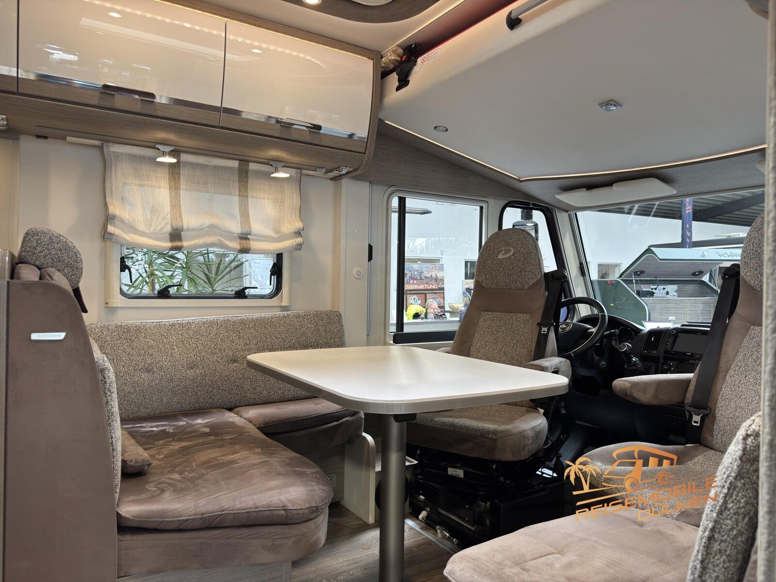 Fahrzeugabbildung Dethleffs Magic Edition I002 E&P Hubstütze ALDE SAT TV