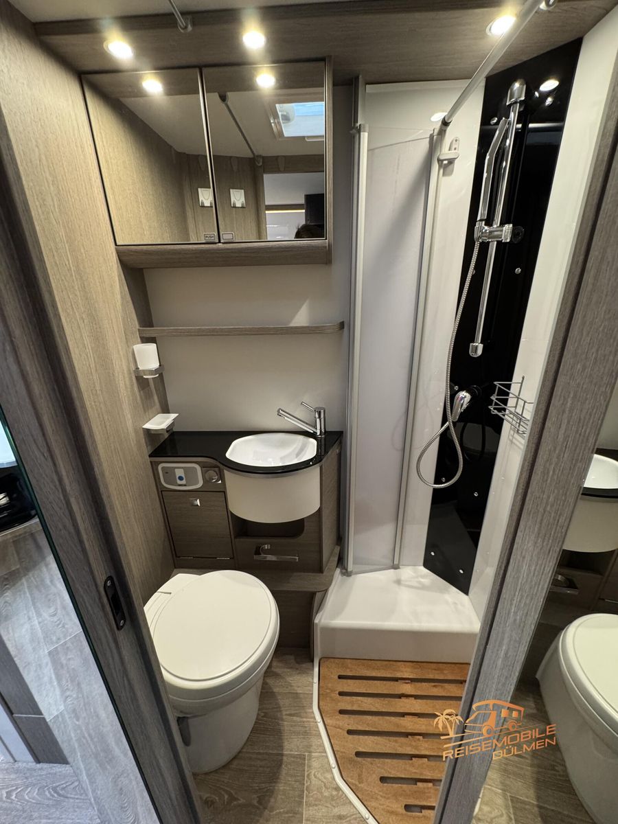 Fahrzeugabbildung Dethleffs Magic Edition I002 E&P Hubstütze ALDE SAT TV