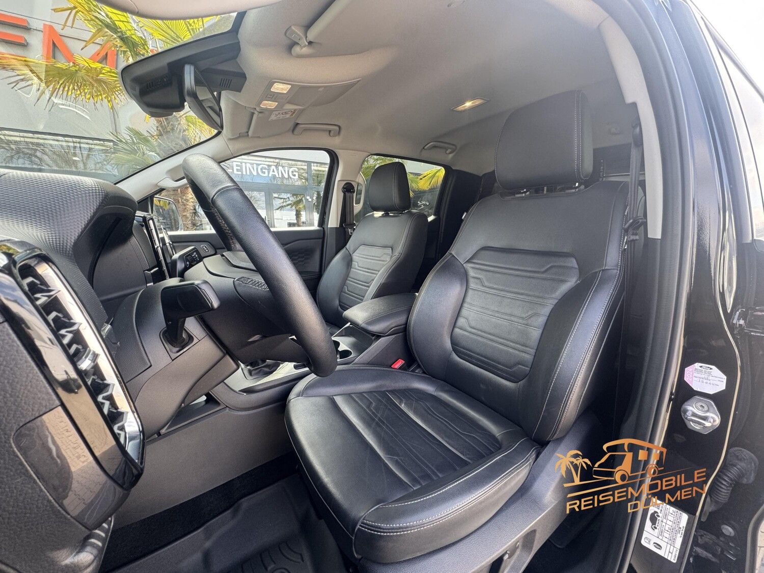 Fahrzeugabbildung Ford Ranger Limited 4x4 DoKa Hardtop AT Reifen Leder