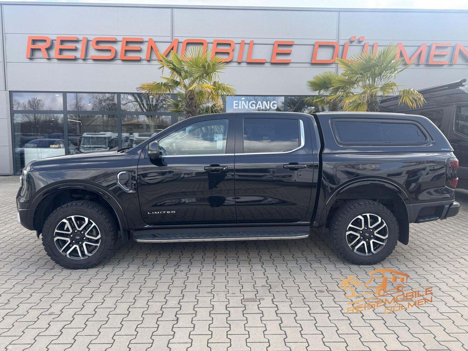 Fahrzeugabbildung Ford Ranger Limited 4x4 DoKa Hardtop AT Reifen Leder