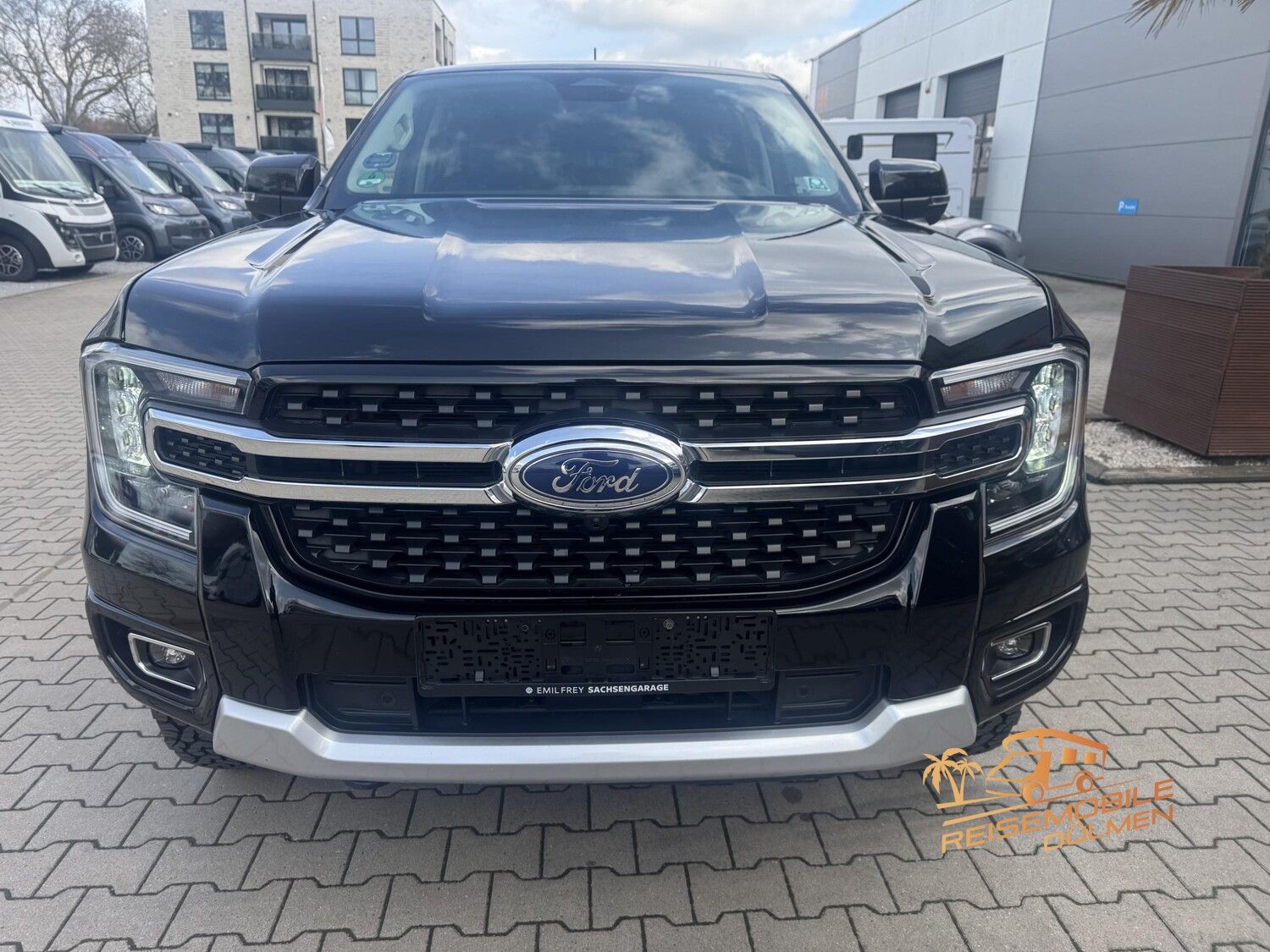 Fahrzeugabbildung Ford Ranger Limited 4x4 DoKa Hardtop AT Reifen Leder