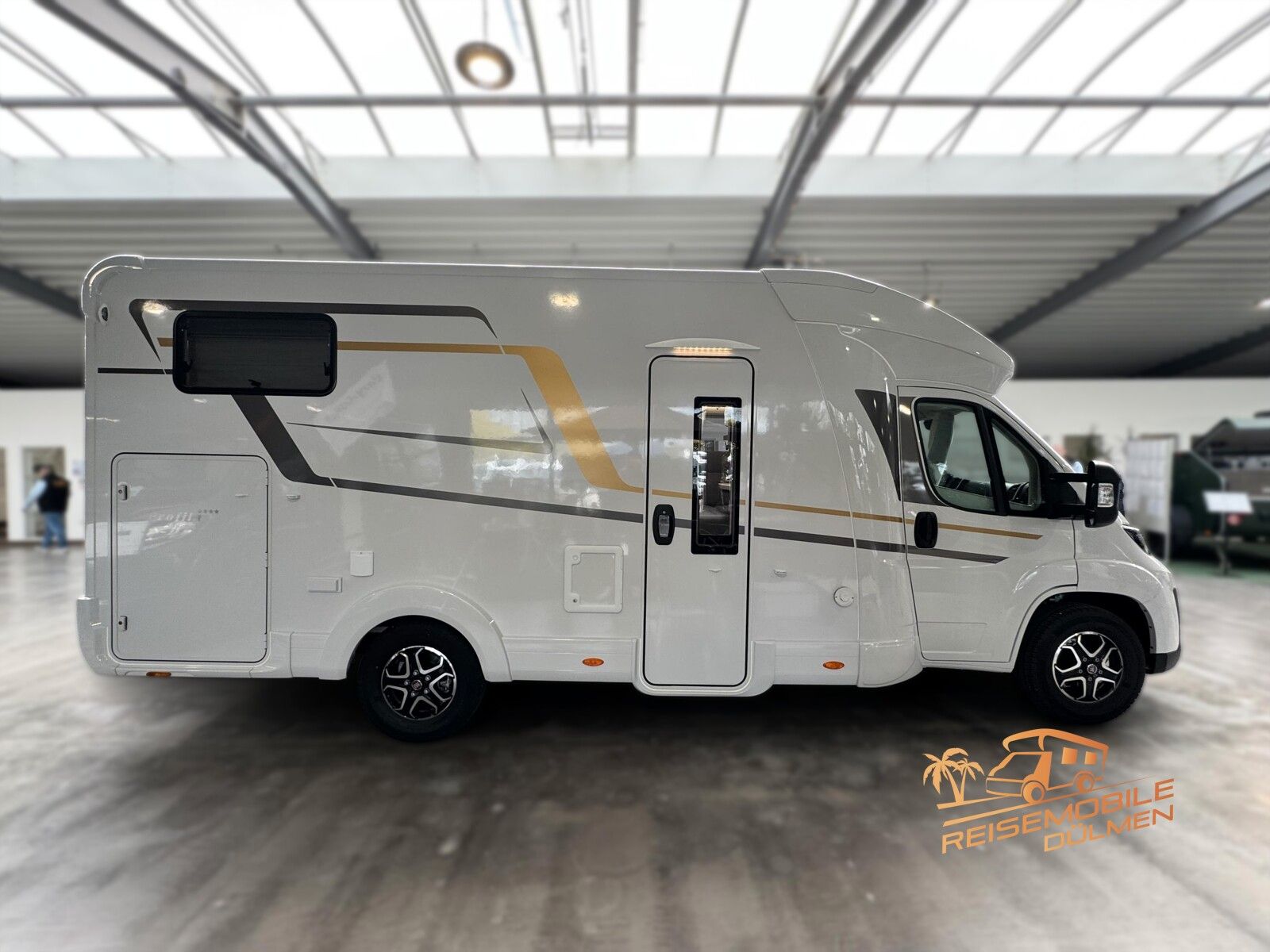 Fahrzeugabbildung Eura Mobil Profila T 695 EB Fahrassistenz RFK Lithium Navi