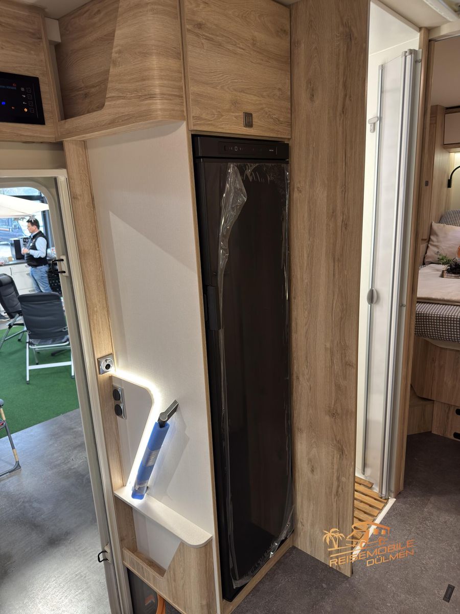 Fahrzeugabbildung Eura Mobil Profila RS 720 QF Tageszulassung Luftfeder Alde