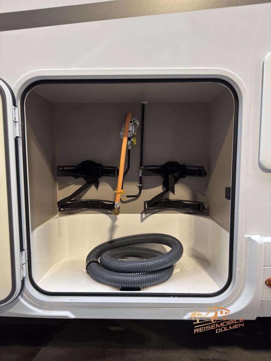 Fahrzeugabbildung Eura Mobil Profila RS 720 QF Tageszulassung Luftfeder Alde