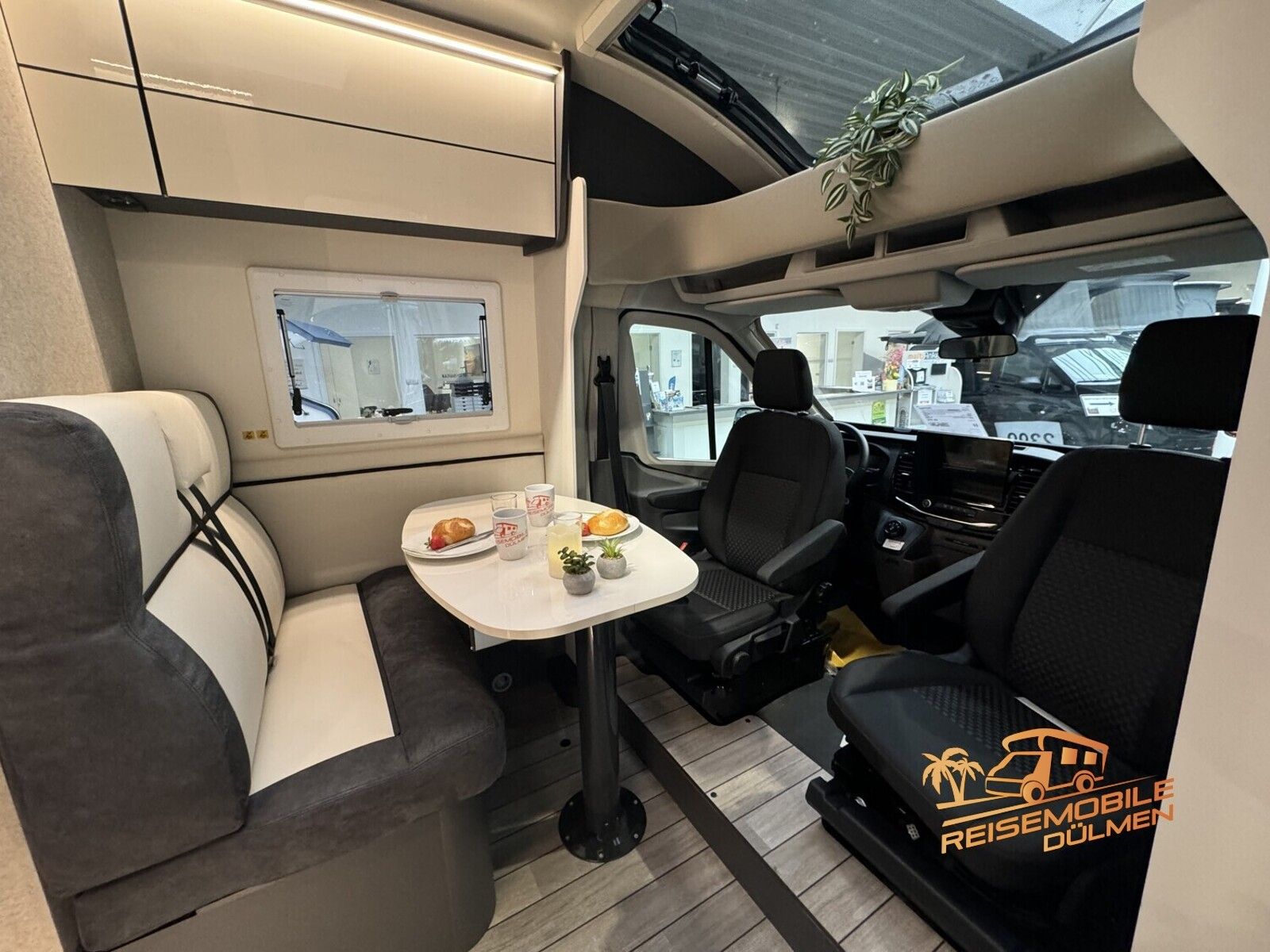 Fahrzeugabbildung Forster Coupe FT 669 EBN Winter Paket Markise Zusatzbett