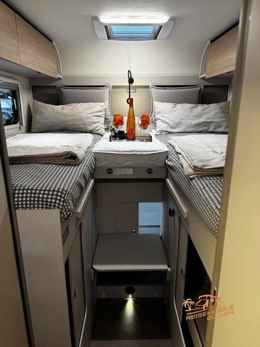 Fahrzeugabbildung LMC Tracer V 670 Automatik Design Navi Rahmenfenster