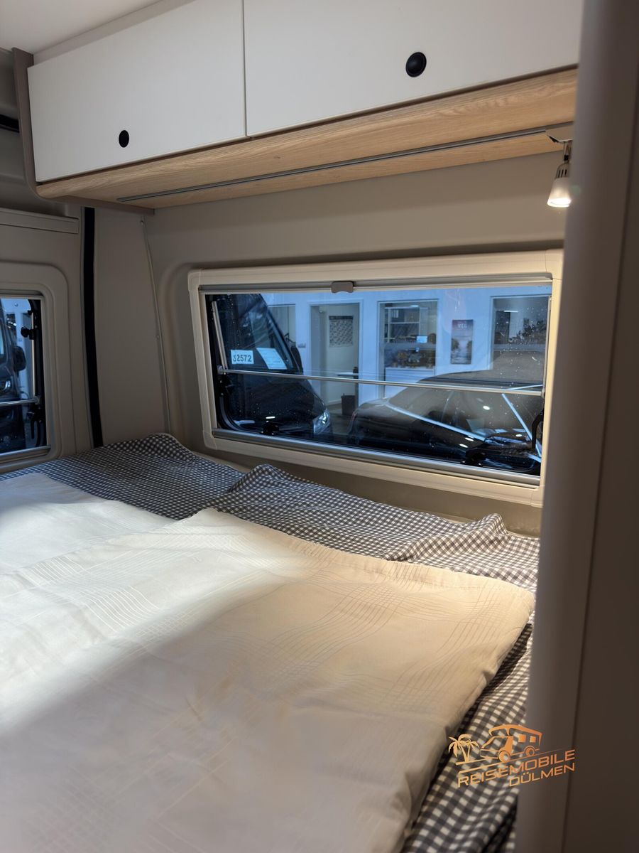 Fahrzeugabbildung LMC Innovan Pure 600 8G. Auto. RFK Markise Exp Grey