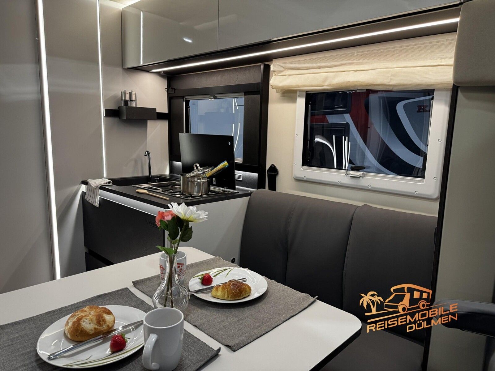 Fahrzeugabbildung Mobilvetta Kea P86 NB PAKET EXTRA SAFETY Lithium Markise