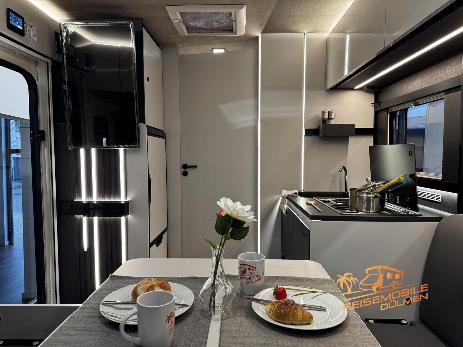 Fahrzeugabbildung Mobilvetta Kea P86 NB PAKET EXTRA SAFETY Lithium Markise