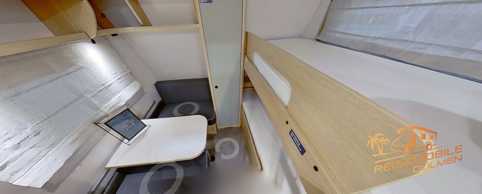 Fahrzeugabbildung LMC Style Lift 500 K Stockbetten Rundsitzgruppe