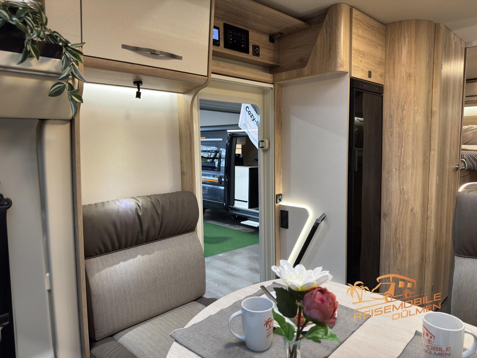 Fahrzeugabbildung Eura Mobil Profila T 720 EB Fahrassistenz-Paket Alde RFK