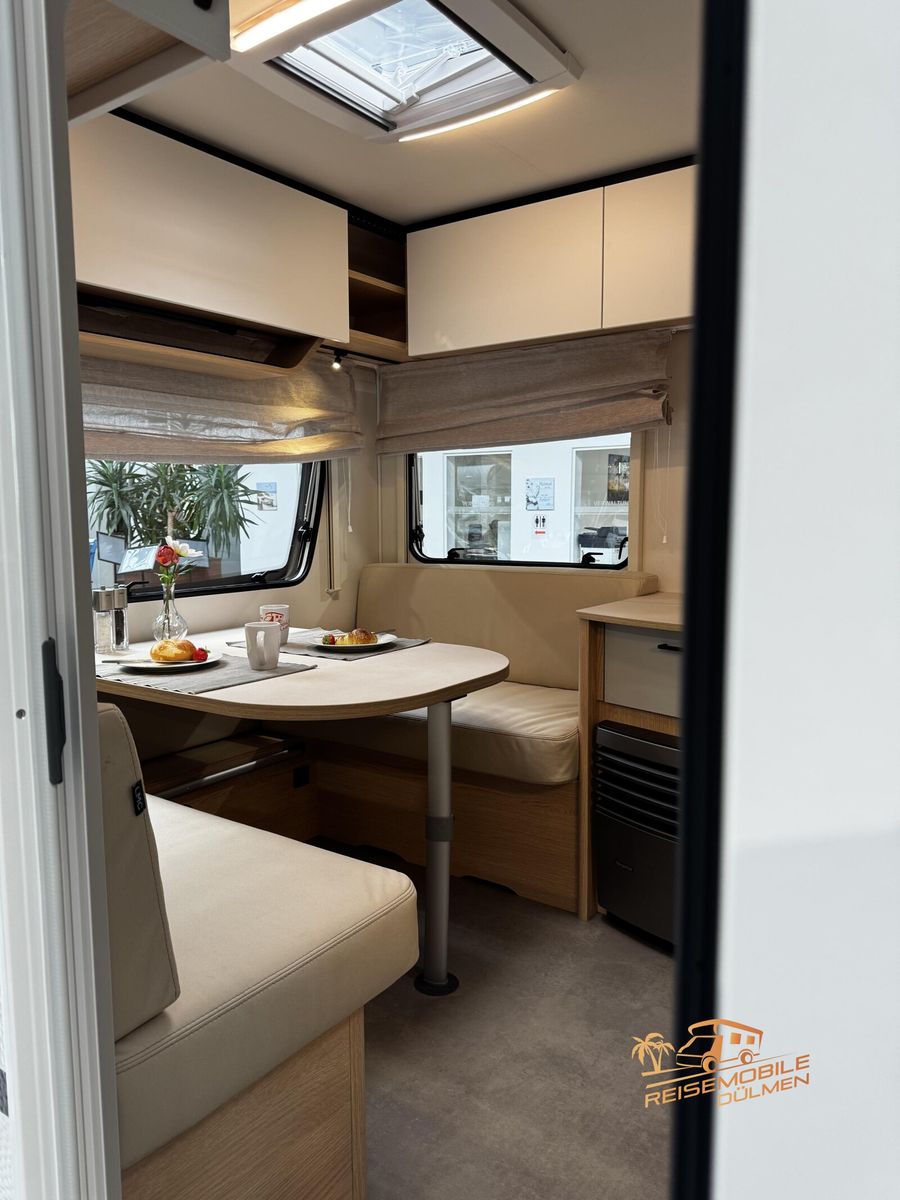 Fahrzeugabbildung LMC Style 70 453 D 70 Jahre Paket Therme 1800kg