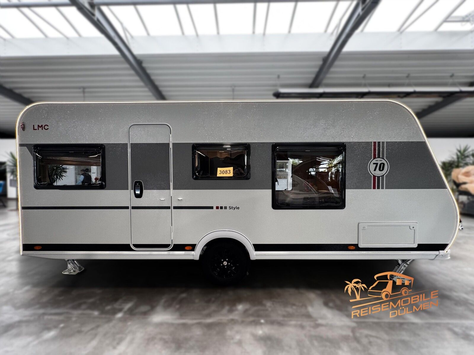 Fahrzeugabbildung LMC Style 70 453 D 70 Jahre Paket Therme 1800kg