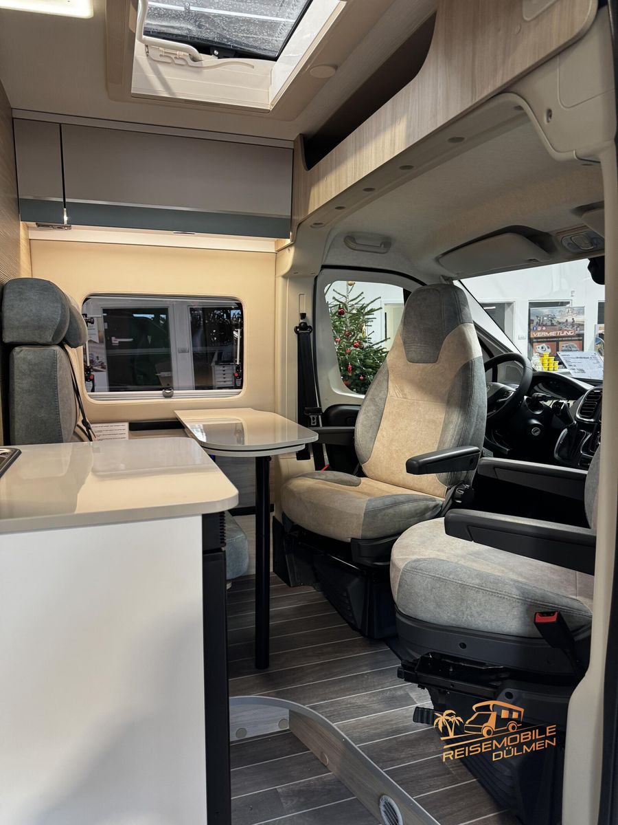 Fahrzeugabbildung Forster Livin Up Pro FV 599 EBL Fahrassistens RFK Isofix