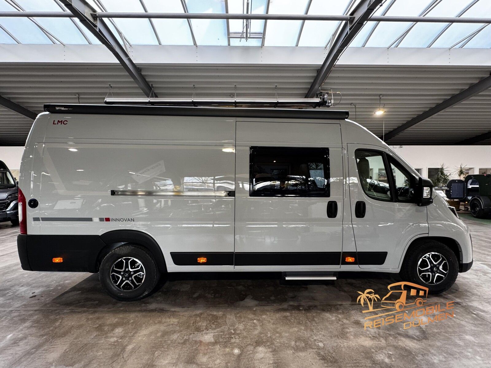 Fahrzeugabbildung LMC Innovan Pure 640 Citroen RFK Allwetterreifen