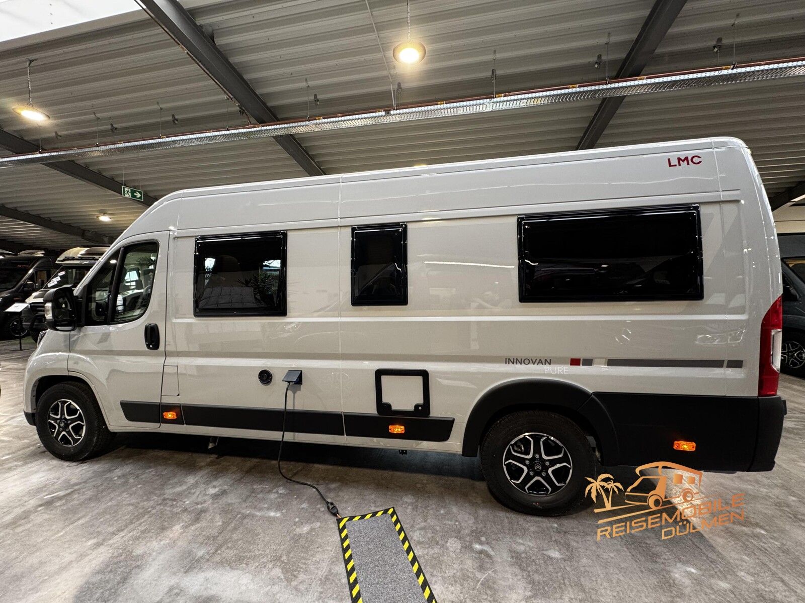 Fahrzeugabbildung LMC Innovan Pure 640 Citroen RFK Allwetterreifen