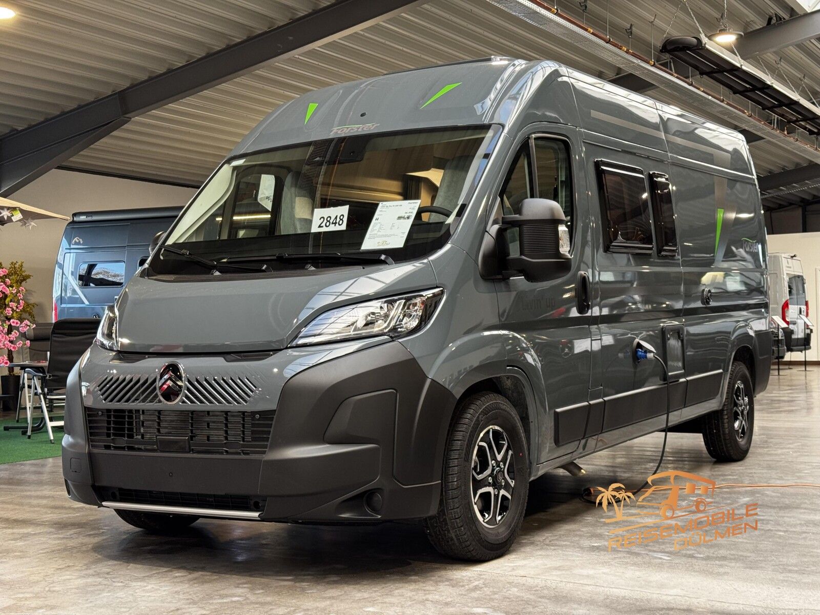 Fahrzeugabbildung Forster Livin Up Pro FV 599 EBL Fahrassistent Combi 4Gas