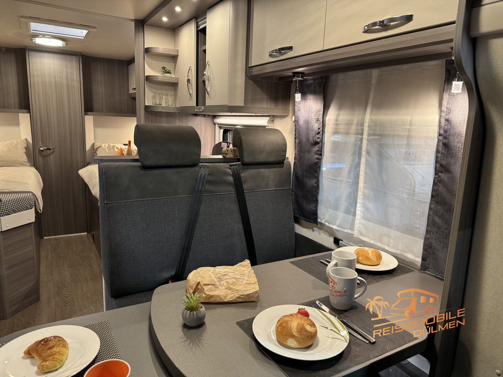 Fahrzeugabbildung Hobby Optima OnTour T70 E 165PS Navi RFK Rahmenfenster