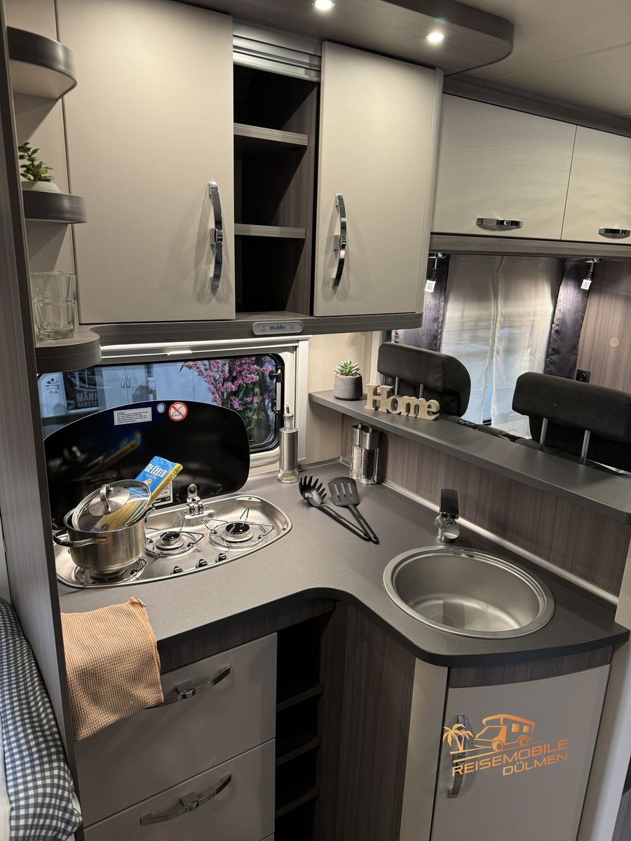 Fahrzeugabbildung Hobby Optima OnTour T70 E 165PS Navi RFK Rahmenfenster