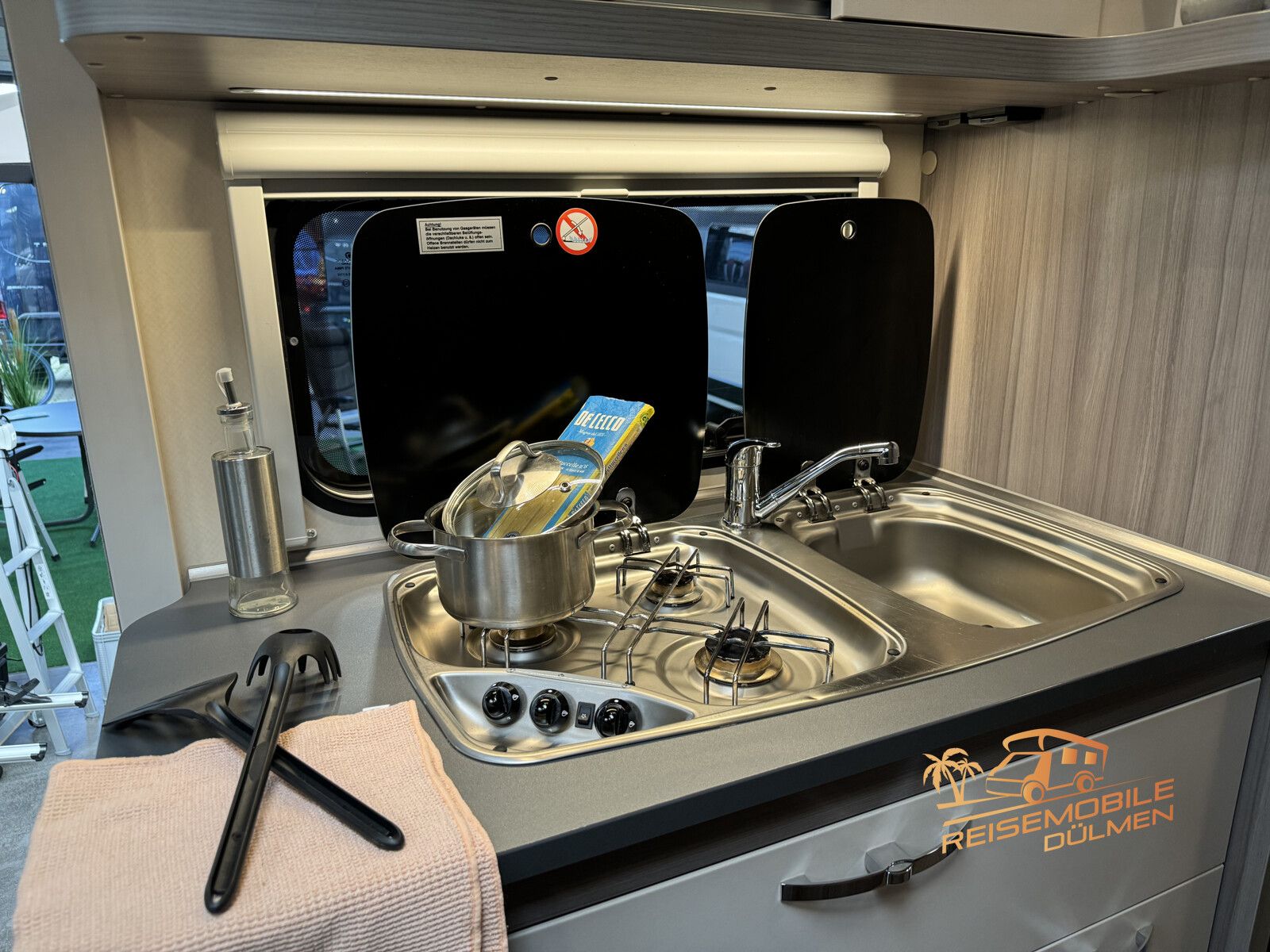 Fahrzeugabbildung Hobby Optima OnTour T65 GE SAT TV Navi RFK 300W Solar