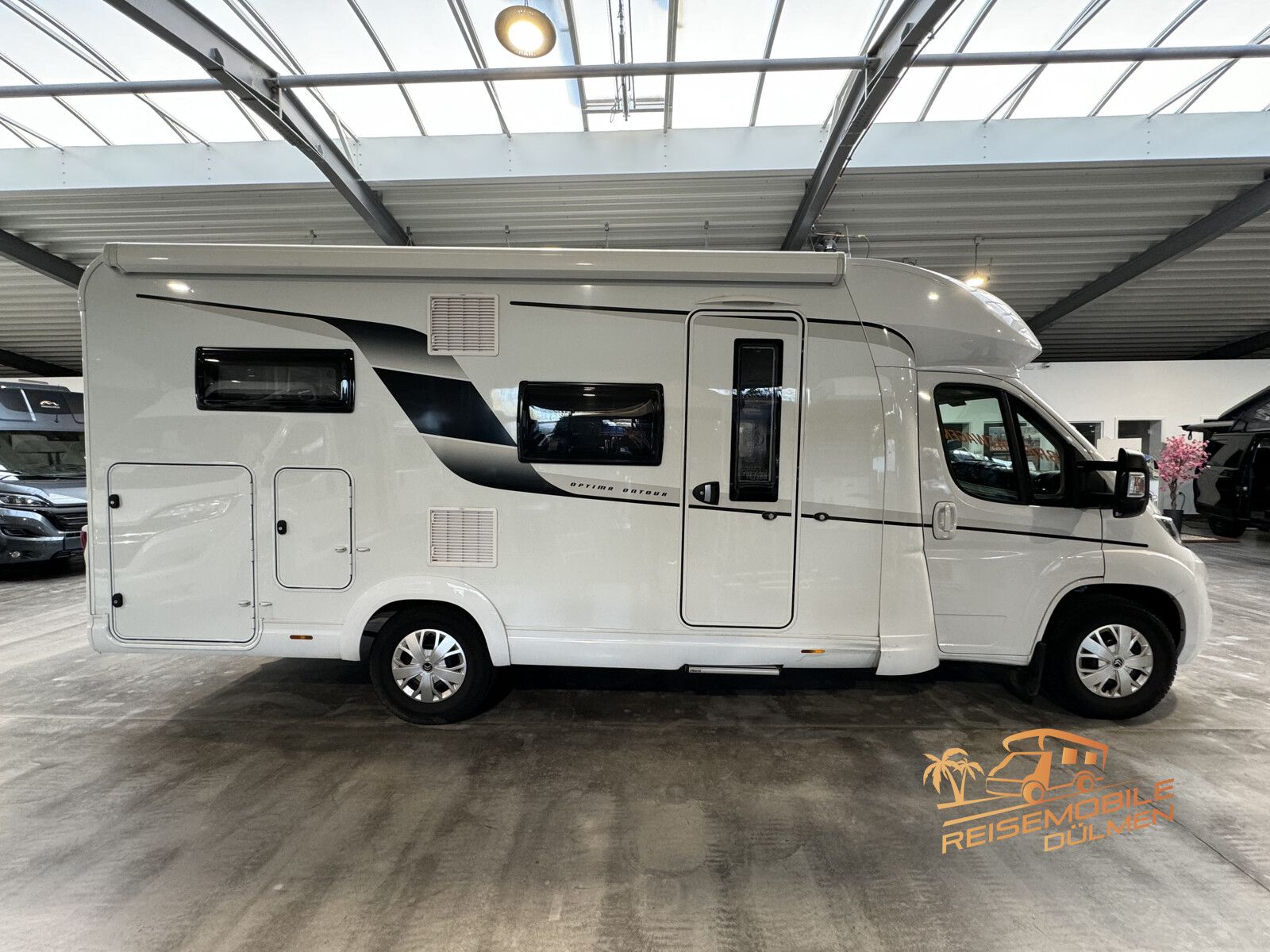 Fahrzeugabbildung Hobby Optima OnTour T65 GE SAT TV Navi RFK 300W Solar