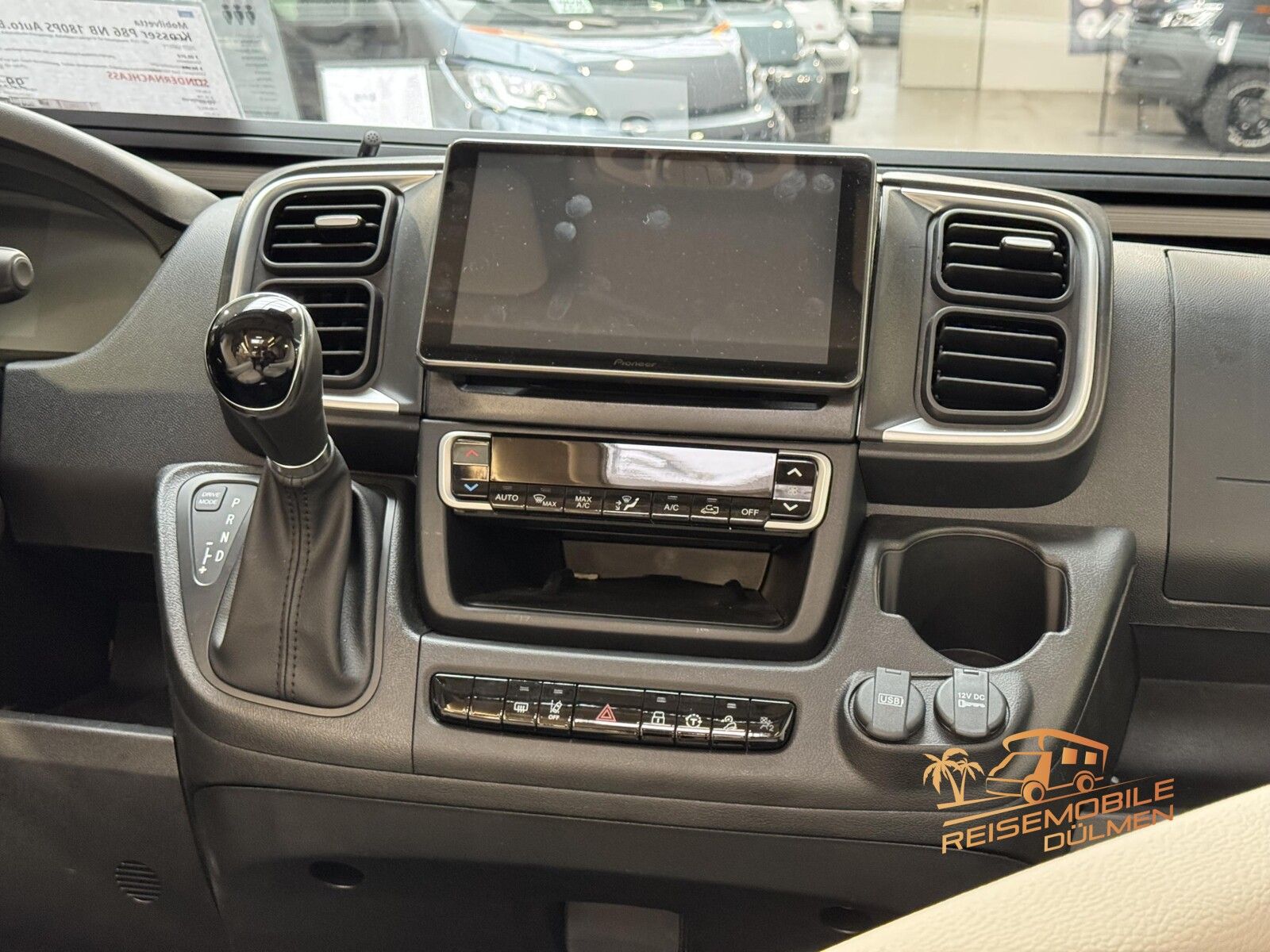 Fahrzeugabbildung Mobilvetta Krosser P86 NB 180PS Auto.Backofen 2027 SAFETY