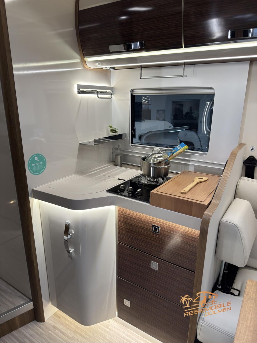 Fahrzeugabbildung Mobilvetta Krosser P86 NB 180PS Auto.Backofen 2027 SAFETY